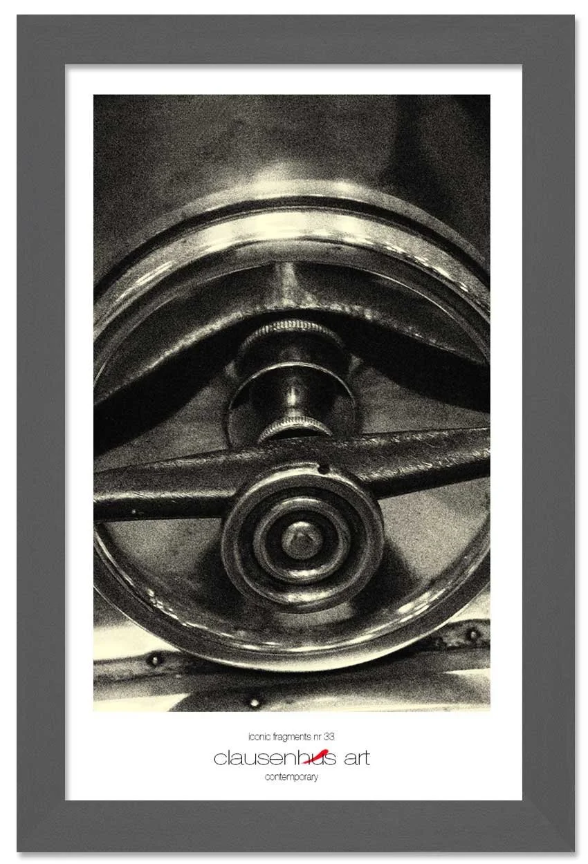 iconic-fragments-nr-33-copy.jpg