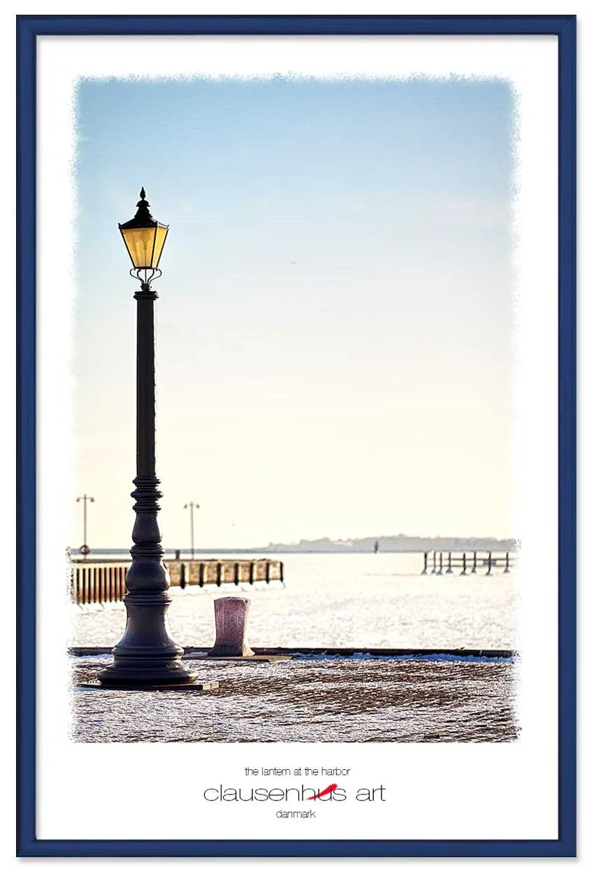 the-lantern-at-the-harbor-copy.jpg