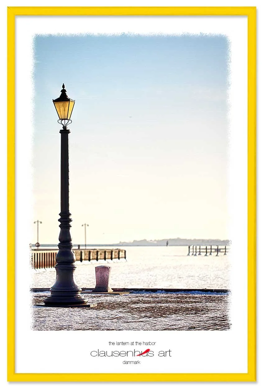 the-lantern-at-the-harbor-copy.jpg