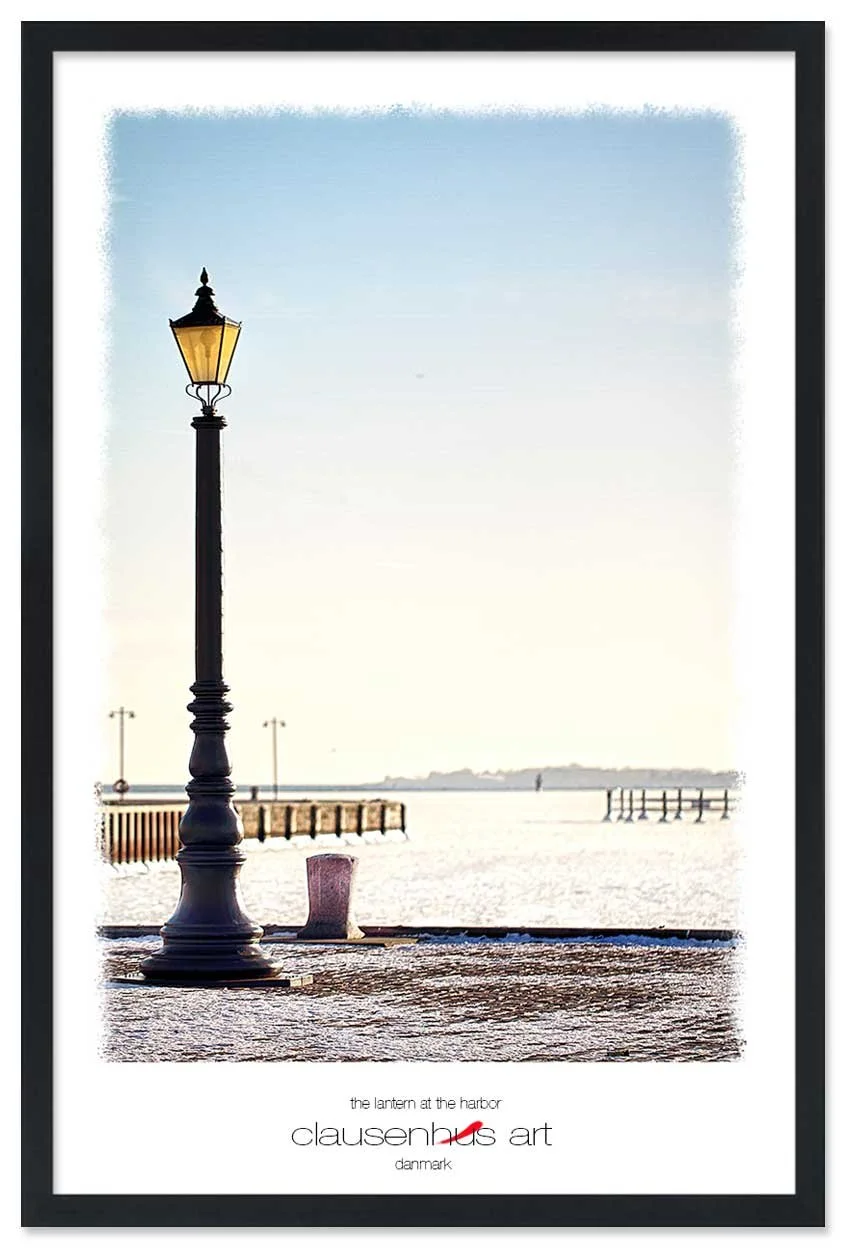 the-lantern-at-the-harbor-copy.jpg