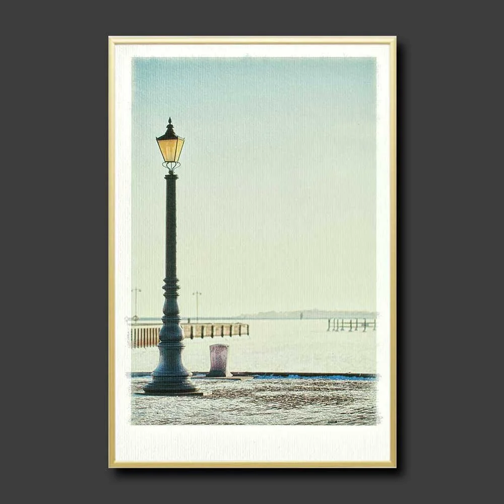 lamppost-at-the-harbor-copy.jpg