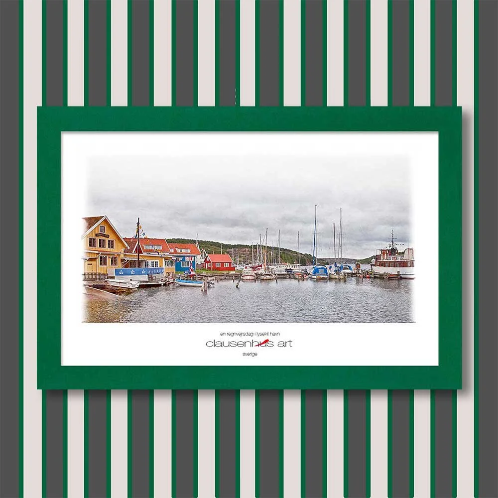en-regnvejrsdag-i-lysekil-havn-copy.jpg