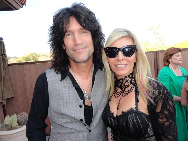 TOMMY THAYER KISS with Stacey Wells.jpeg