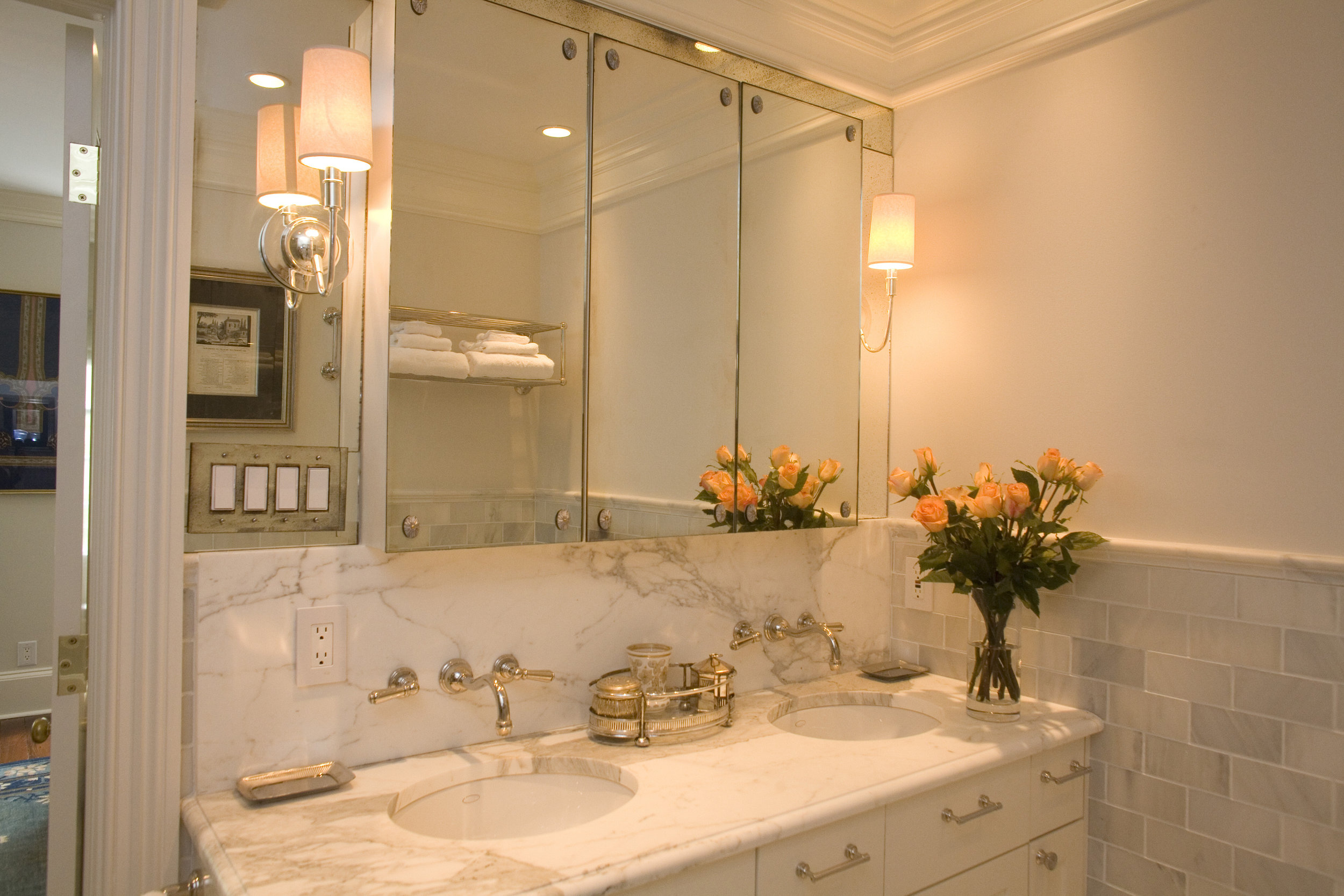MasterBath1.jpg
