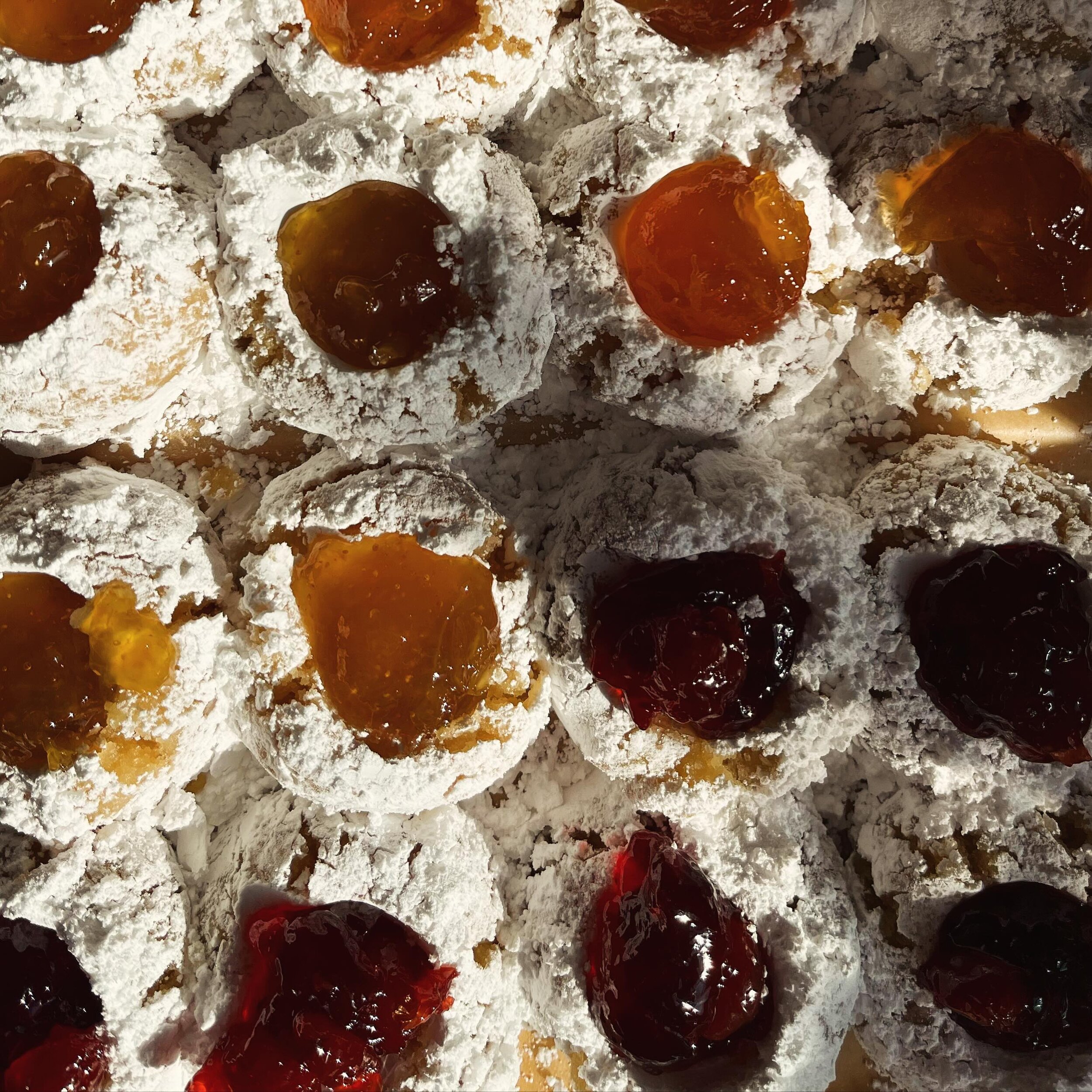 Fun mix of jams this week &mdash; cherry, fig, apricot, raspberry, and guava! Before their luxurious sauna experience (oven)&hellip;

#amaretti #Italiandesserts #italian #italia #dessertsofinstagram #dessert #bakery #commercialbakery #commercial #bak
