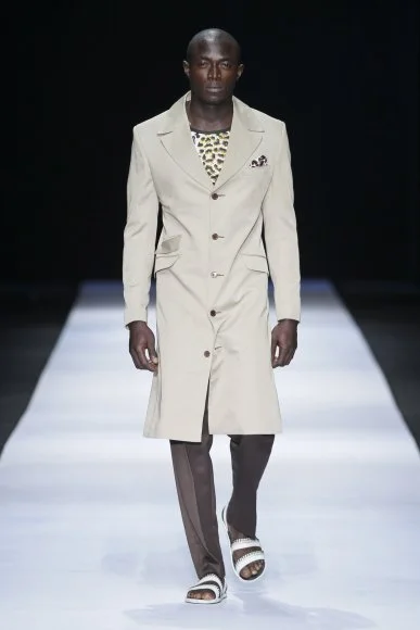 Distinctive - MBFWJ 12