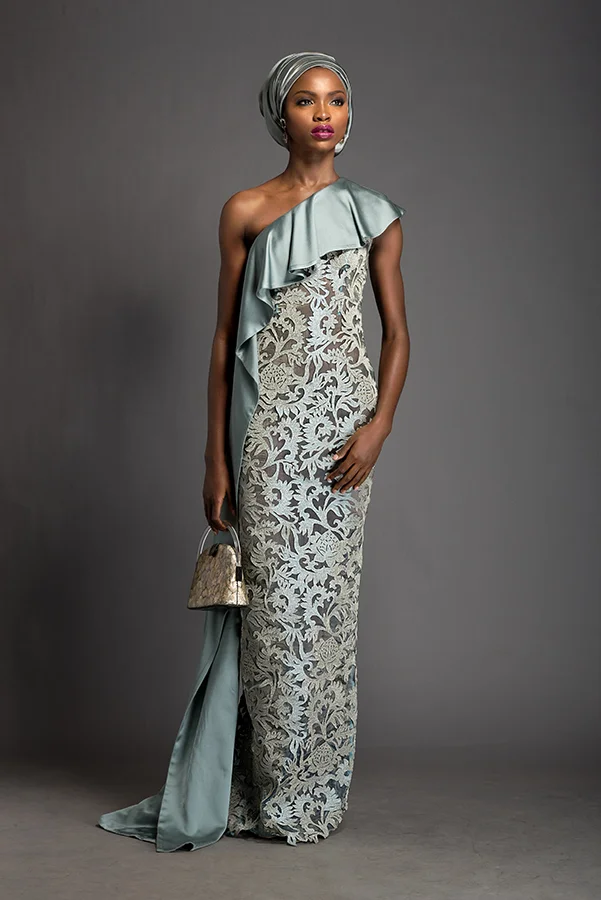 Komole-Kandids-Series-1_House-of-Deola_Aso-Oke_Nigerian-Wedding_BellaNaija4.jpg