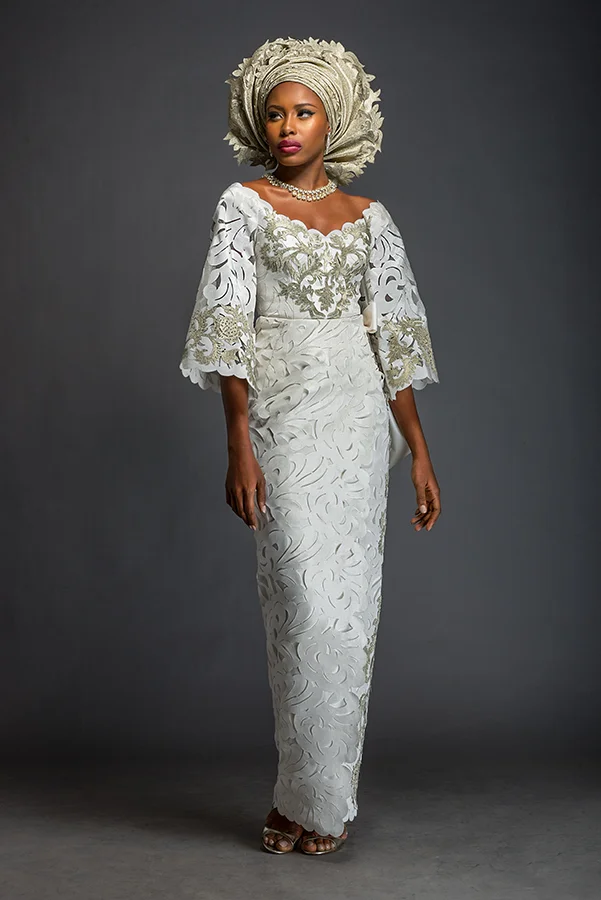Komole-Kandids-Series-1_House-of-Deola_Aso-Oke_Nigerian-Wedding_BellaNaija6.jpg