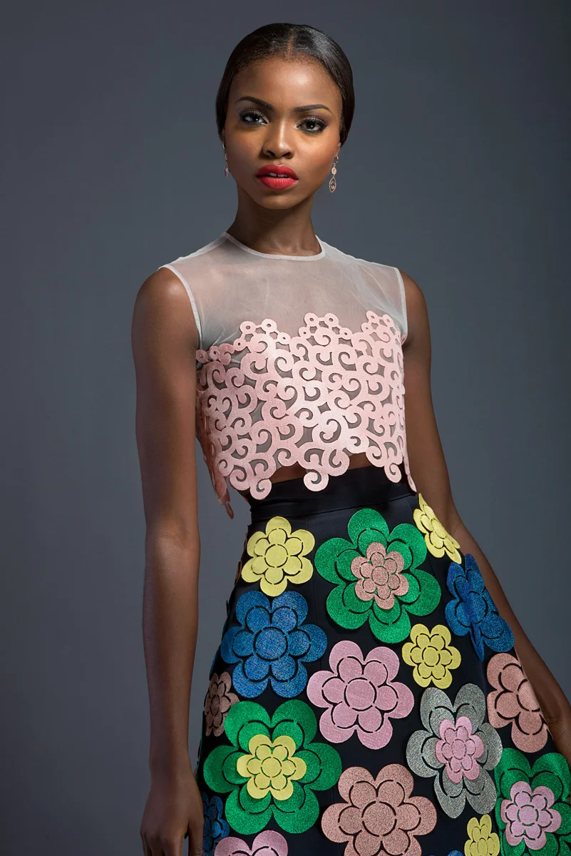 Komole-Kandids-Series-2_House-of-Deola_Aso-Oke_Nigerian-Wedding_BellaNaija_5.jpg