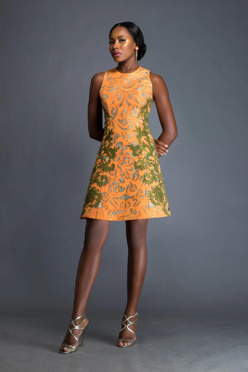 Komole-Kandids-Series-2_House-of-Deola_Aso-Oke_Nigerian-Wedding_BellaNaija_16.jpg