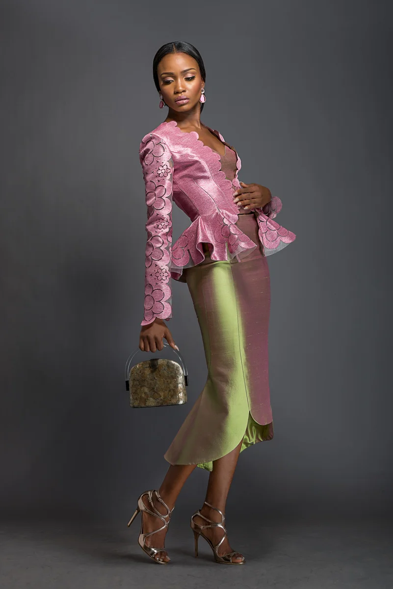Komole-Kandids-Series-2_House-of-Deola_Aso-Oke_Nigerian-Wedding_BellaNaija_19.jpg