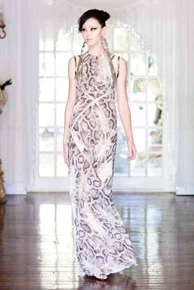 1310_MBFWA_SDR_4124_RAJAH_w387_h580.jpg
