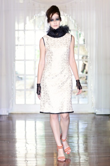 1310_MBFWA_SDR_4215_RAJAH_w387_h580.jpg