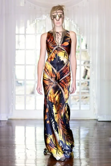 1310_MBFWA_SDR_4451_RAJAH_w387_h580.jpg