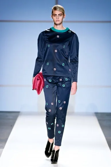 1310_MBFWA_SDR_2699_ELENILABROU_w387_h580.jpg