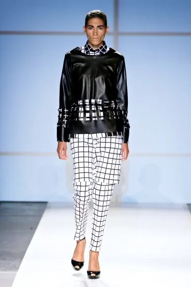 1310_MBFWA_SDR_2710_ELENILABROU_w387_h580.jpg