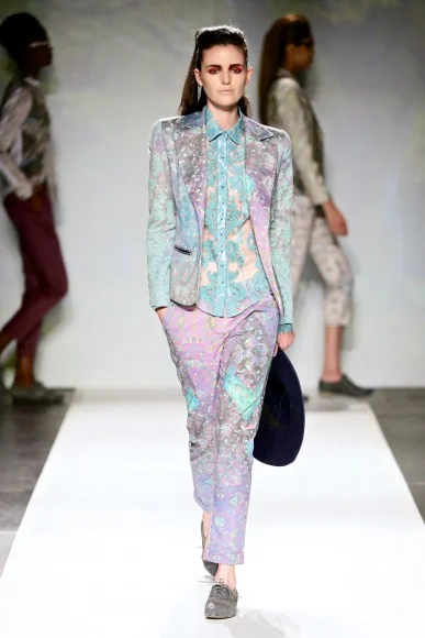 1310_MBFWA_SDR_2759_HUGOFLEUR_w387_h580.jpg