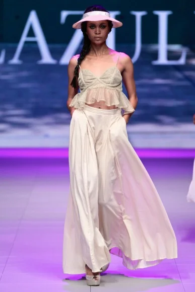 14_MBFWCT_SDR_0797_Lazuli_w387_h580.jpg