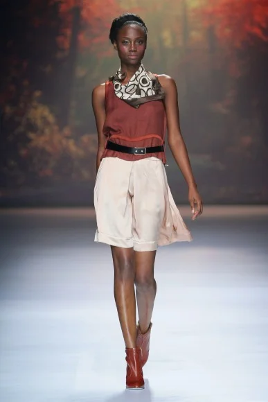 1403_MBFWJ_SDR_8971_StefaniaMorland_w387_h580.jpg