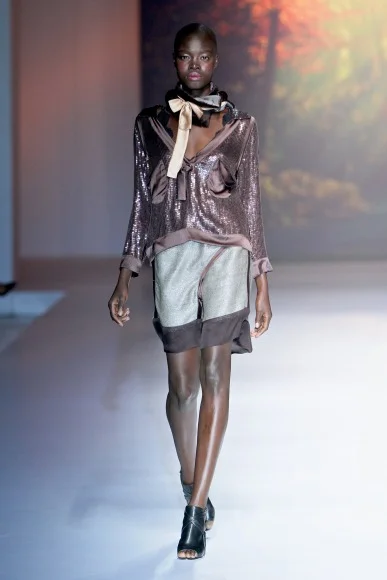 1403_MBFWJ_SDR_9081_StefaniaMorland_w387_h580.jpg