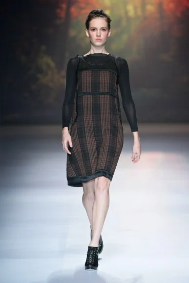 1403_MBFWJ_SDR_9145_StefaniaMorland_w387_h580.jpg