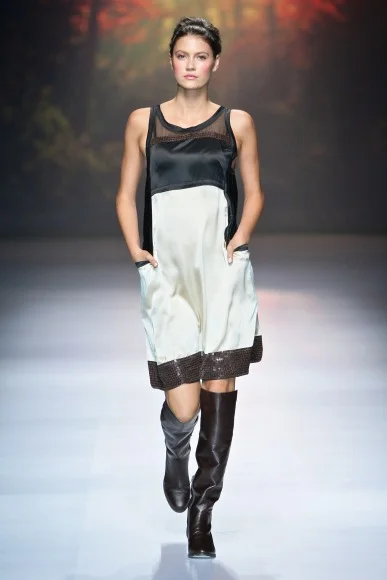 1403_MBFWJ_SDR_9212_StefaniaMorland_w387_h580.jpg