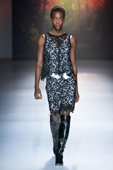 1403_MBFWJ_SDR_9330_StefaniaMorland_w387_h580.jpg