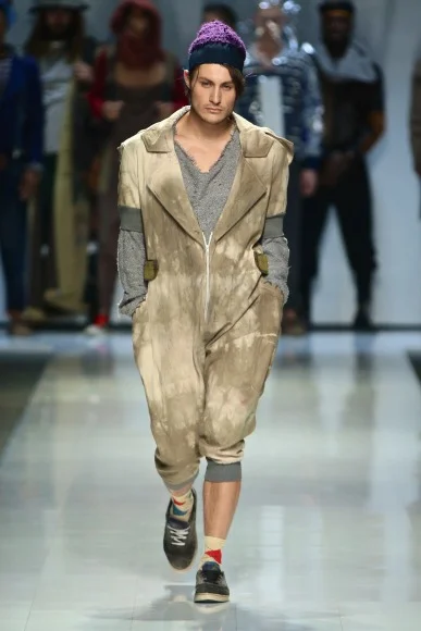 15_MBFWJ_FT_SDR_8954_SiviweJames_w387_h580.jpg