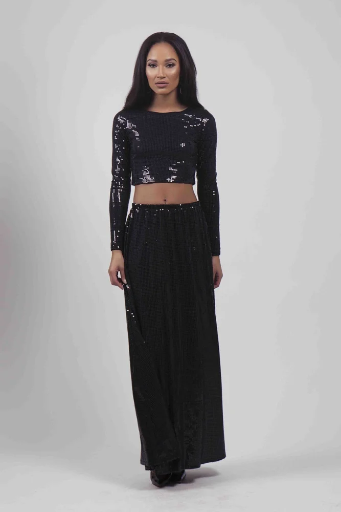 Zimbabwean-Fashion-Brand-RAAAH-give-us-22Nature’s-Cocktail22-for-New-Autumn-Winter-Collection_RAAAH-Black-sequin-co-ords_3.jpg