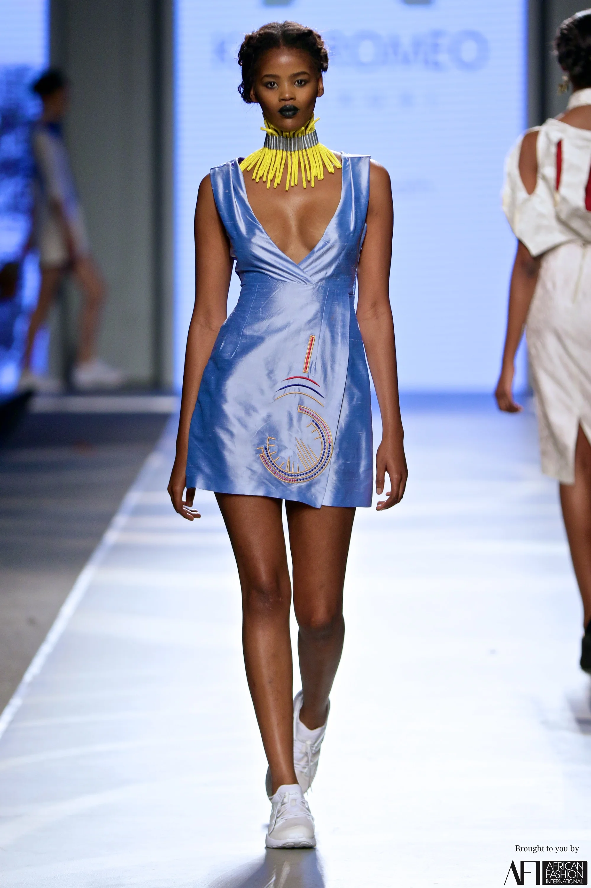 1608_MBFWJ_SDR_8861_SDR_CoutureDAfrique.jpg
