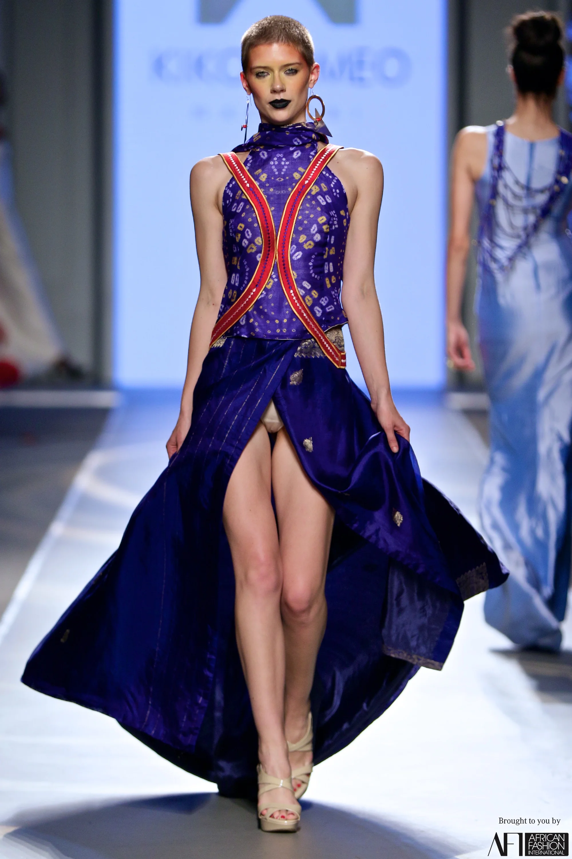 1608_MBFWJ_SDR_8903_SDR_CoutureDAfrique.jpg