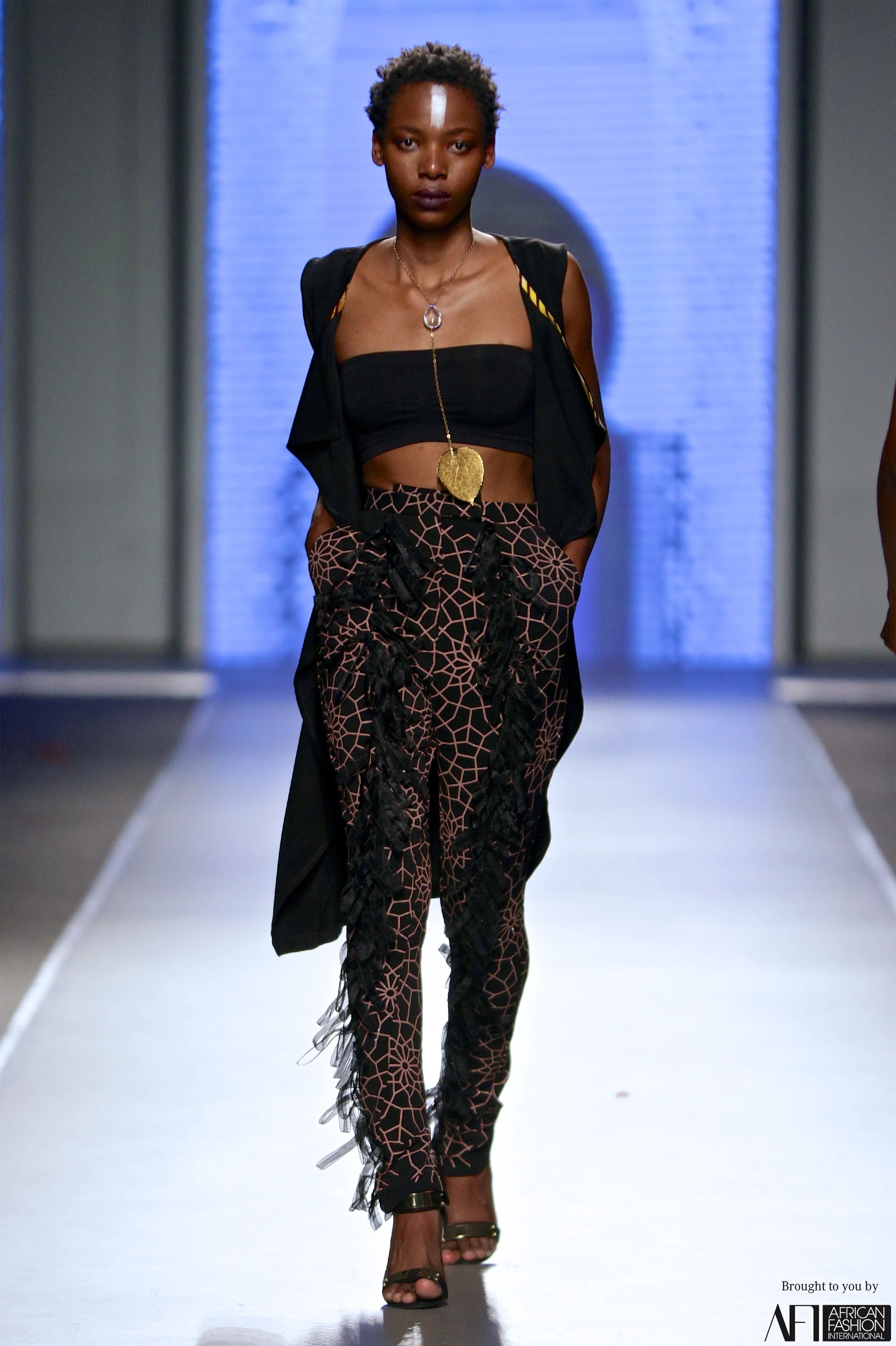 1608_MBFWJ_SDR_9001_SDR_CoutureDAfrique.jpg