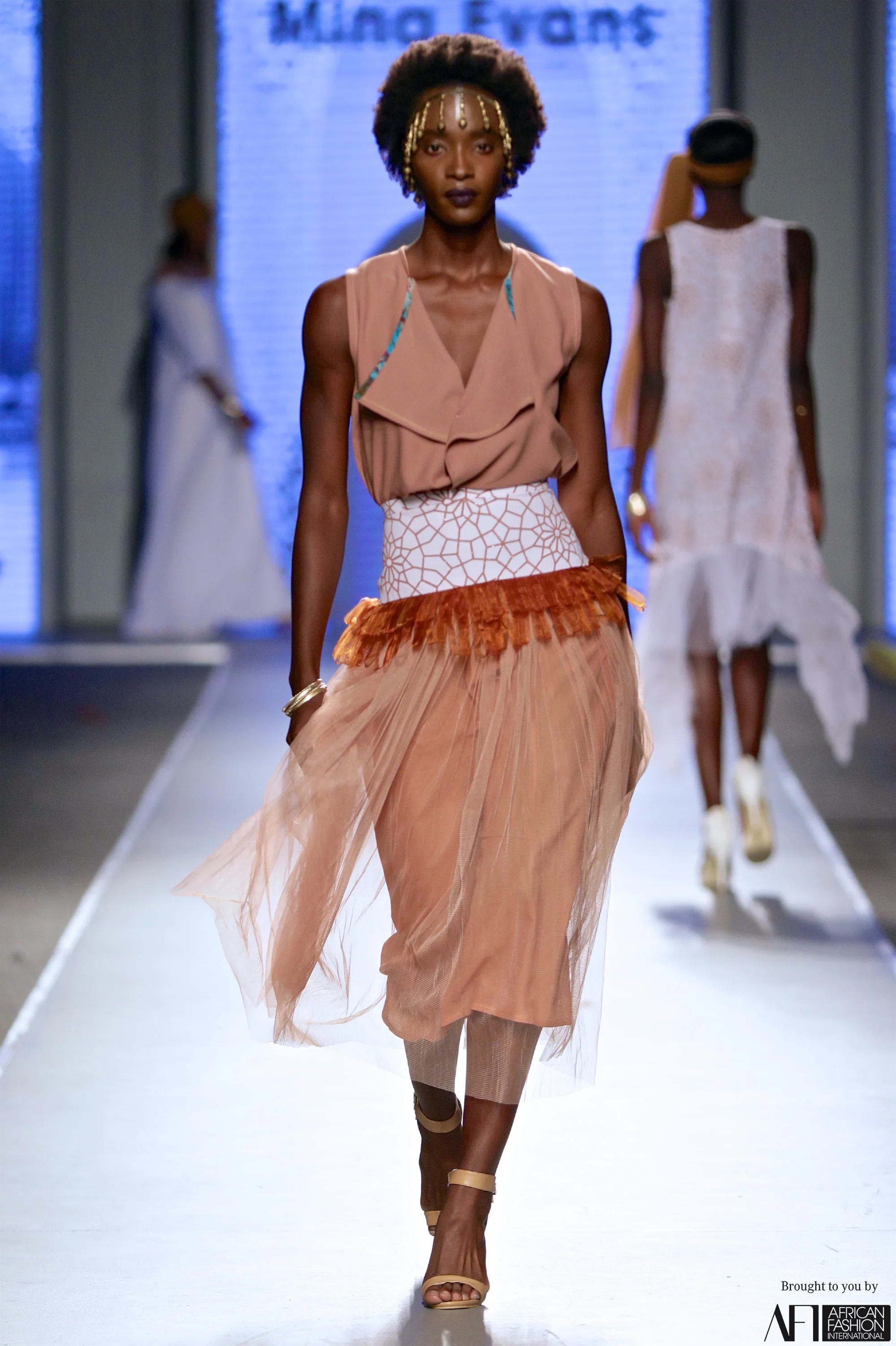 1608_MBFWJ_SDR_9041_SDR_CoutureDAfrique.jpg