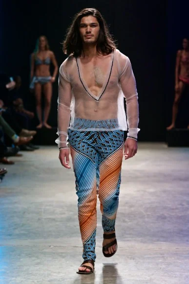 Mustafa Hassanali - SAMW SS 17