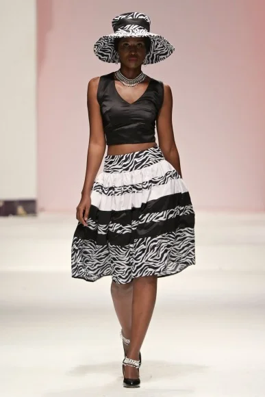 Afrika Sana - SFW 16