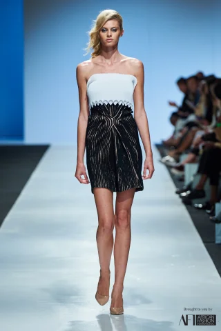 Lara Klawikowski - MBFW CT AW 17