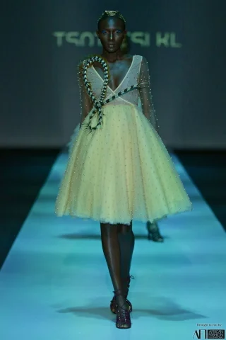 Tsotetsi KL - MBFWJ SS 17