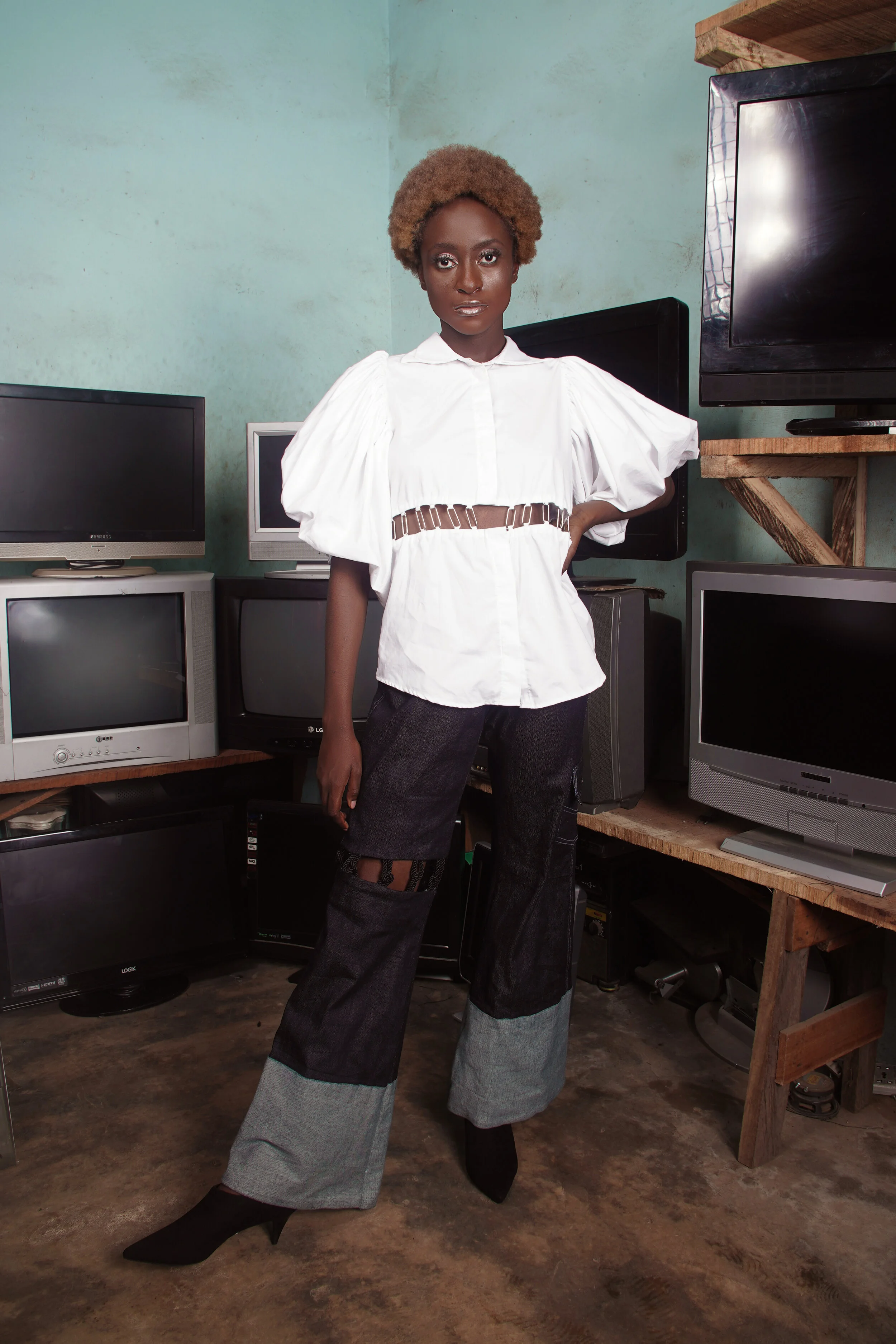 LOOK28c.jpg
