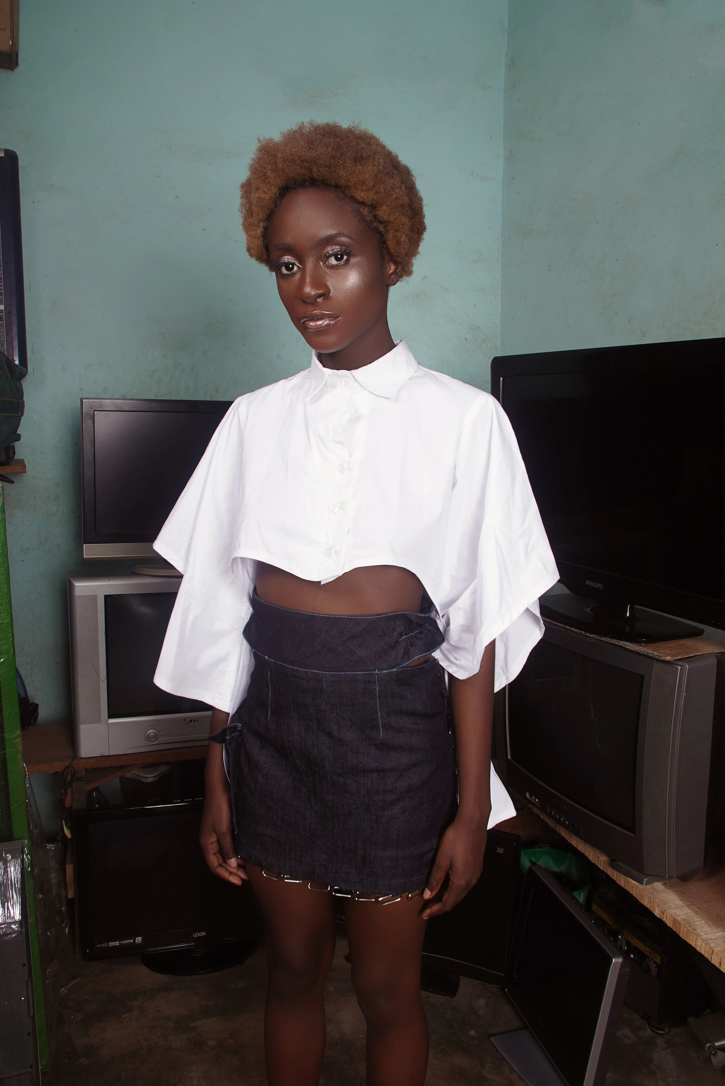 LOOK26c.jpg