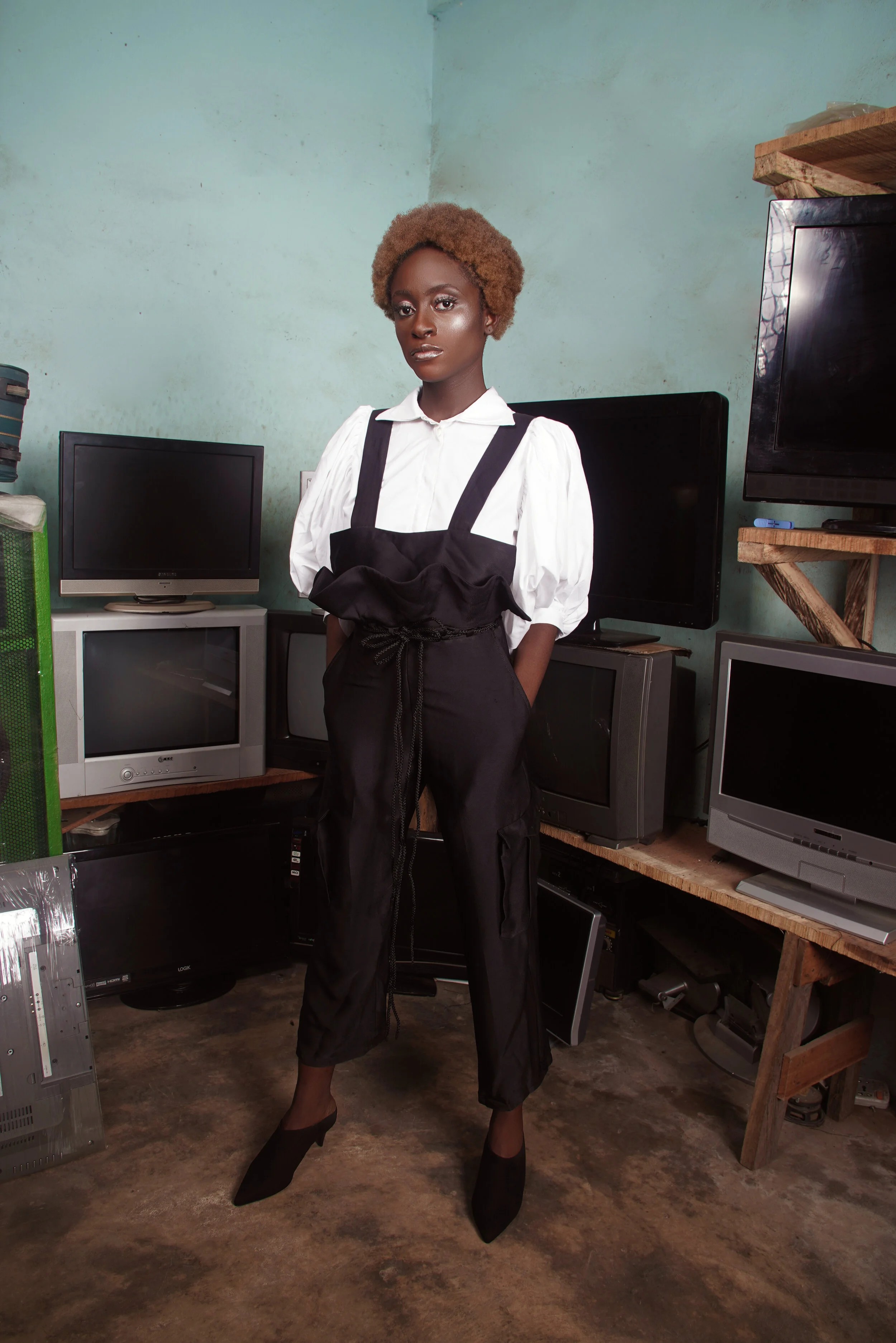 LOOK7a.jpg