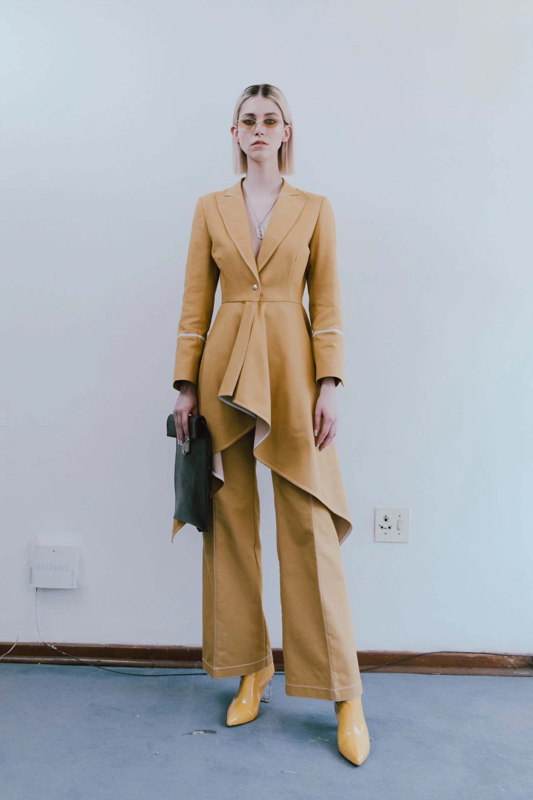 00004-thebe-magugu-RTW-spring-21-scaled.jpg
