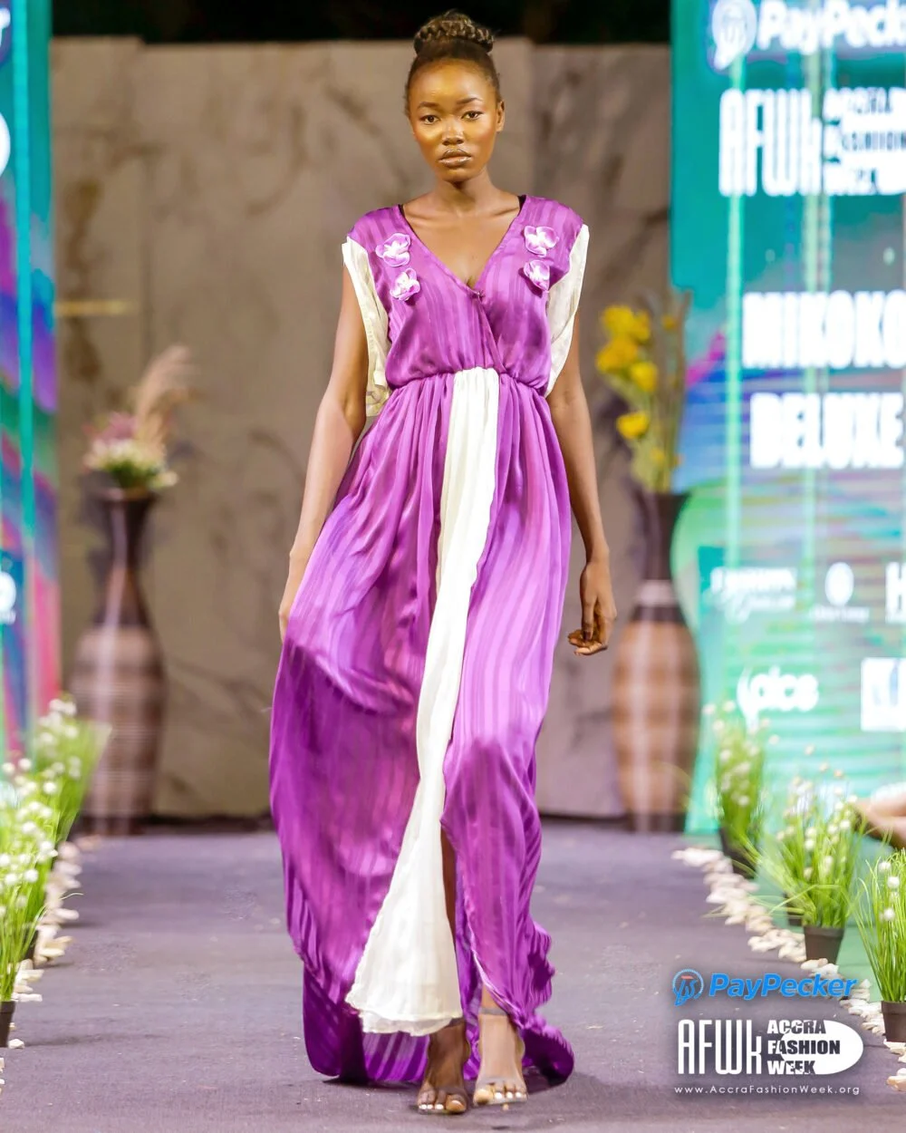 day1-mikoko-deluxe-6.jpg