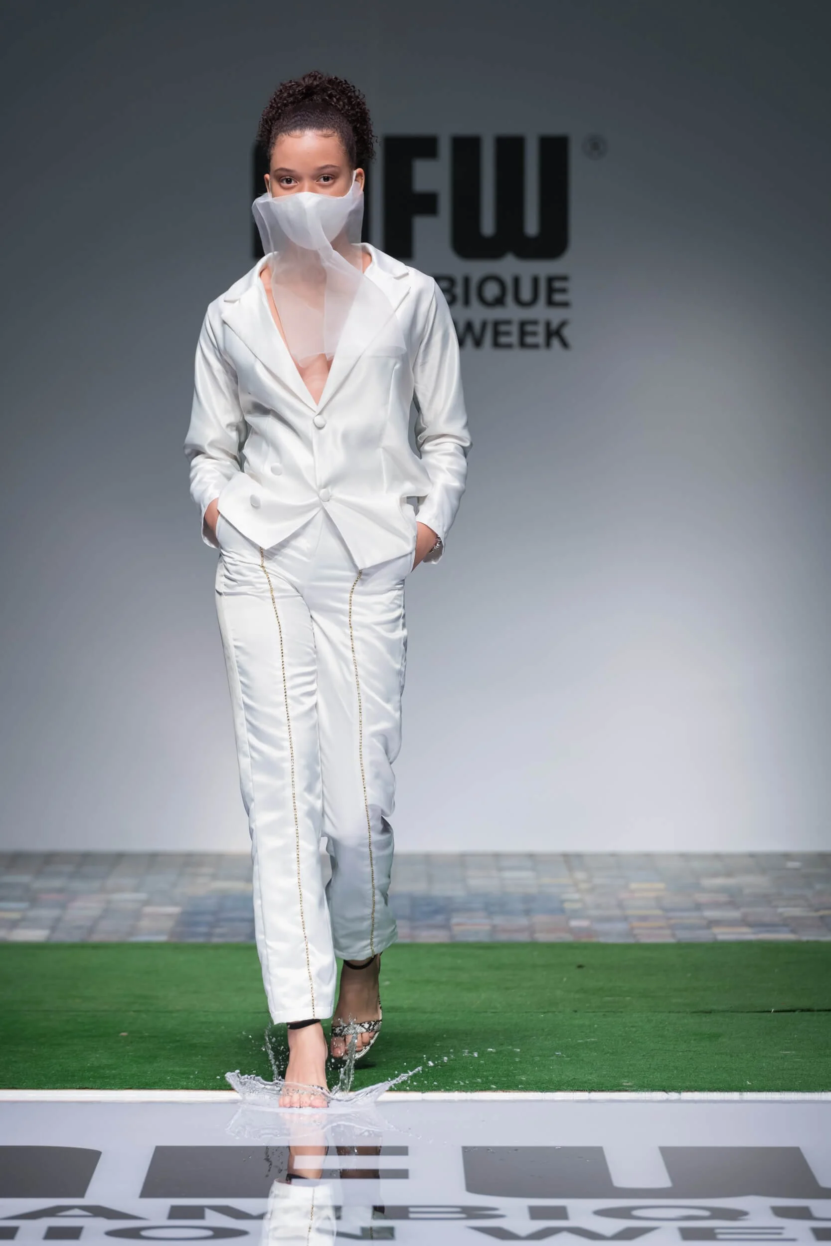 20201209_mfw_Candy_Munguambe-1-1.jpg