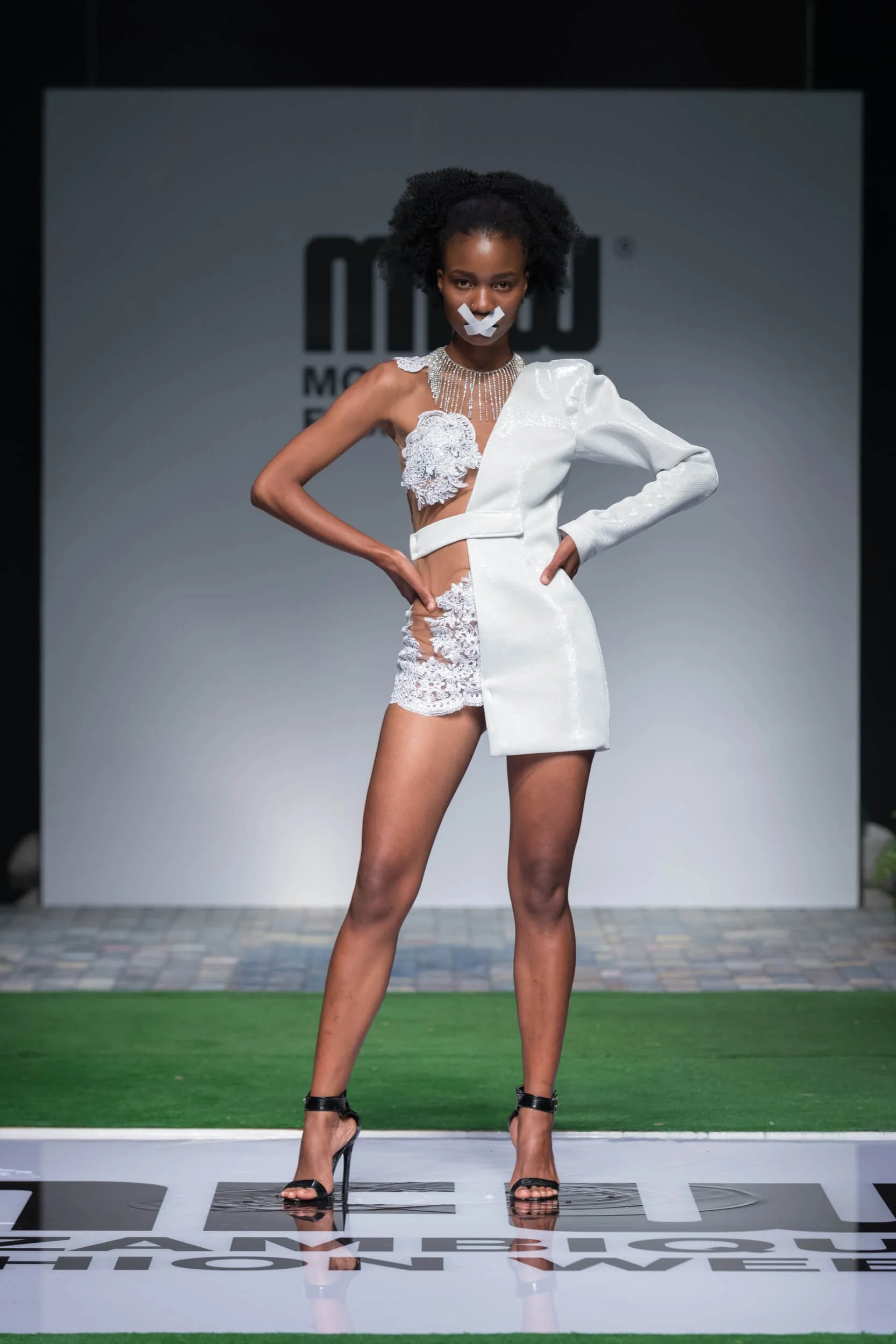 20201209_mfw_Silvia_Fashion_Designer-15.jpg