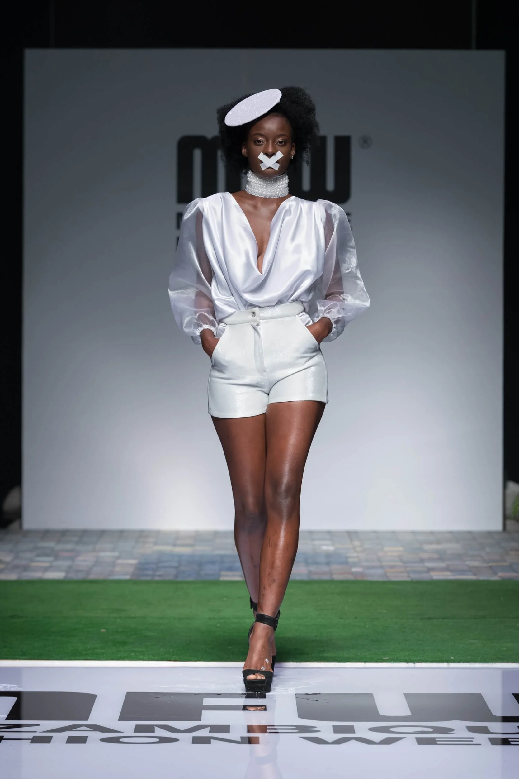 20201209_mfw_Silvia_Fashion_Designer-24-1.jpg