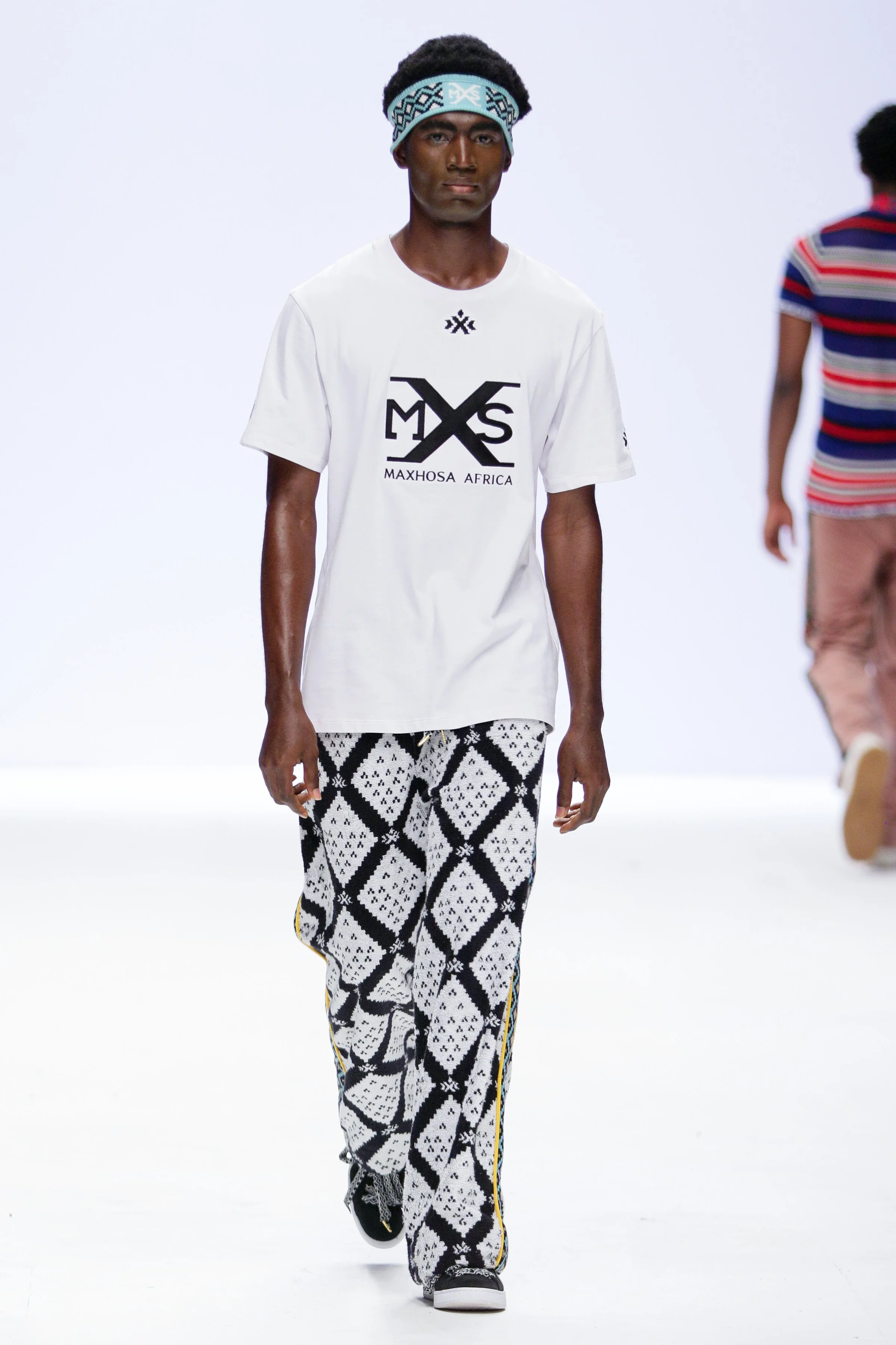 22_SDR_LFW-184.jpg