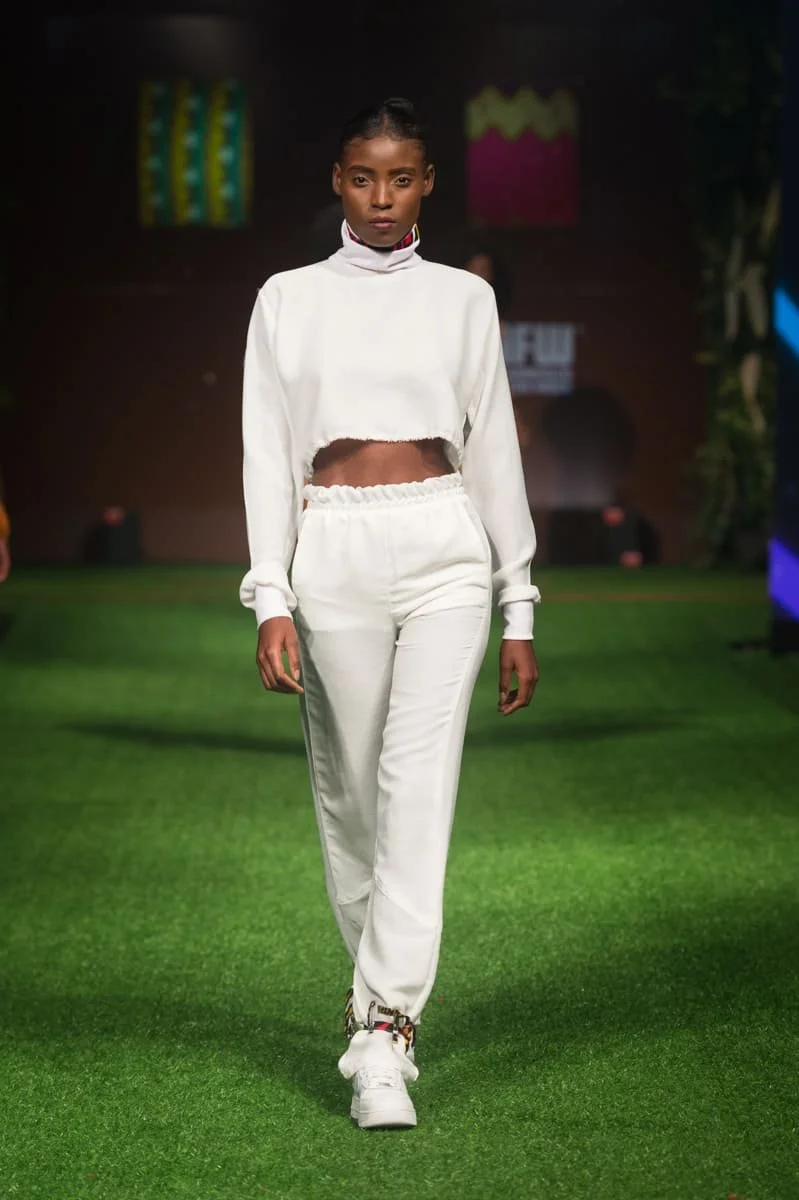 PRA20211211D_mfw21_adecoal_wear_27.jpg