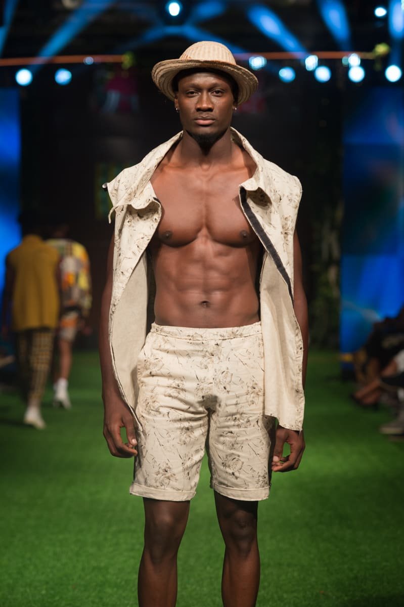 PRA20211211D_mfw21_adecoal_wear_224.jpg