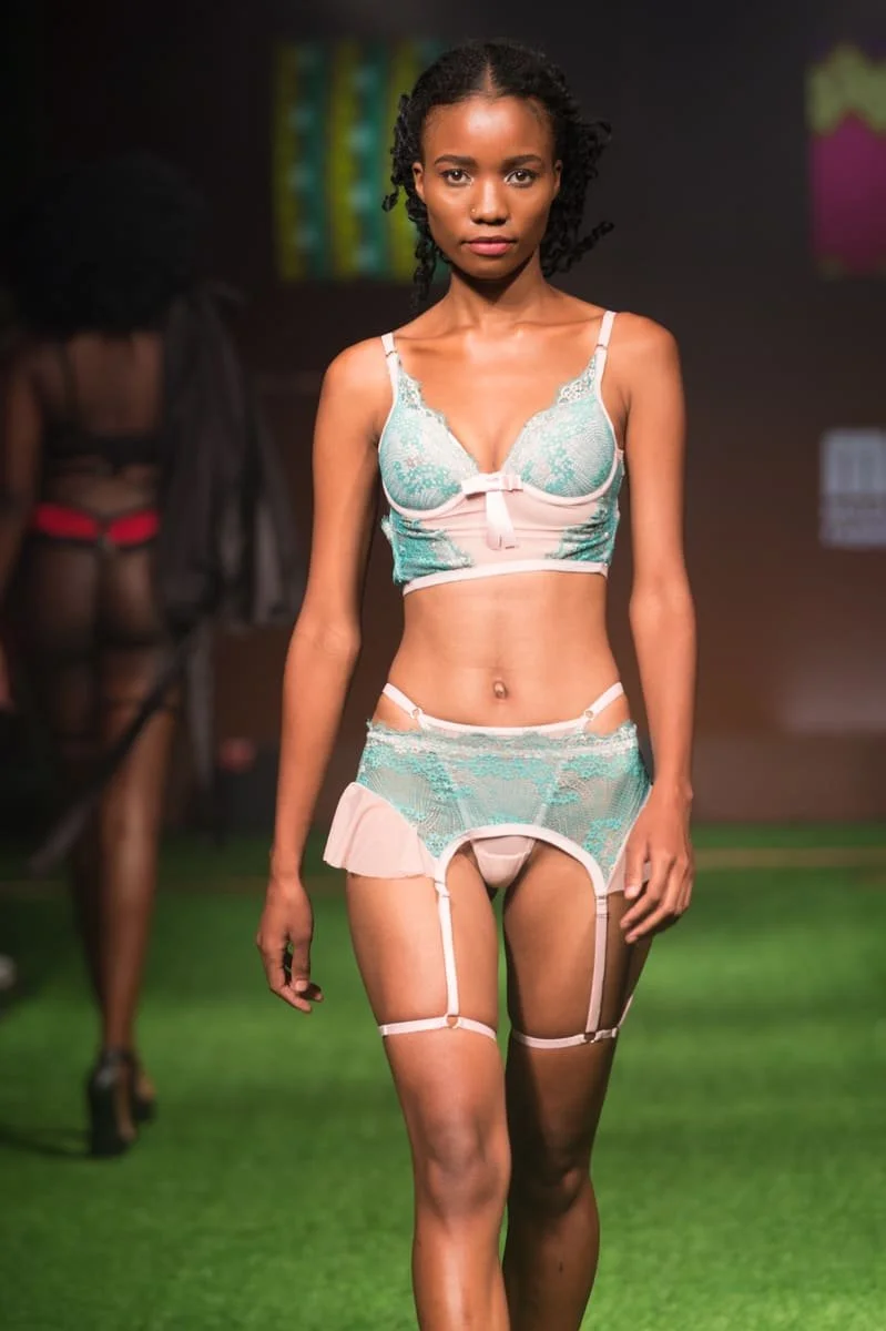 PRA20211210D_mfw21_amylicious_141.jpg