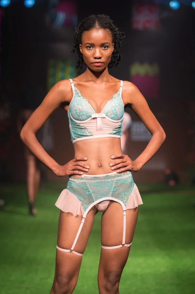 PRA20211210D_mfw21_amylicious_145.jpg